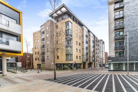1 bedroom Flat for sale
