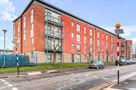 1 bedroom Flat for sale