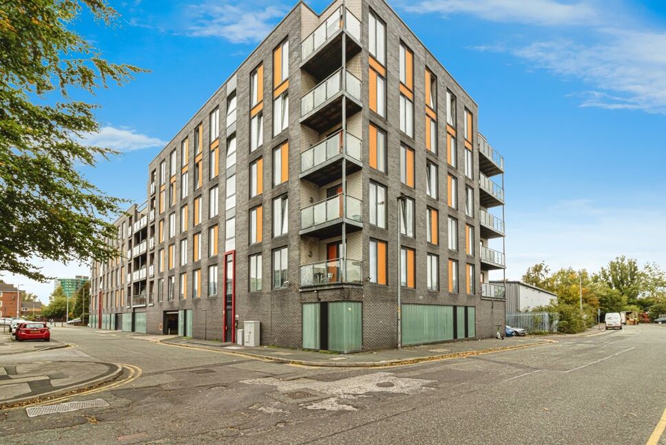 Main image of 2 bedroom Flat for sale, Dean Road, Salford, M3