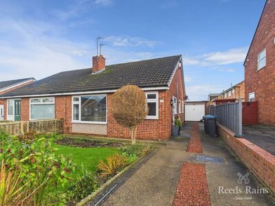 2 bedroom Semi Detached Bungalow to rent