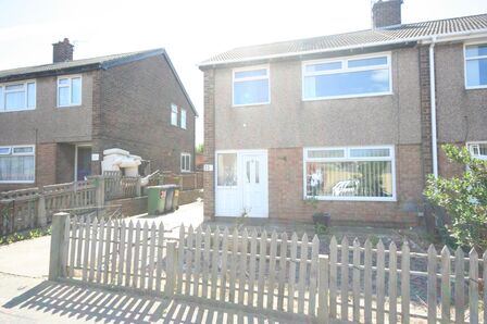 3 bedroom Semi Detached House to rent