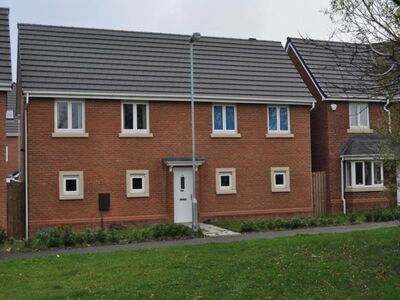2 bedroom Detached Flat to rent
