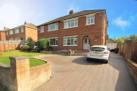 Low Lane, 3 bedroom Semi Detached House for sale, £275,000