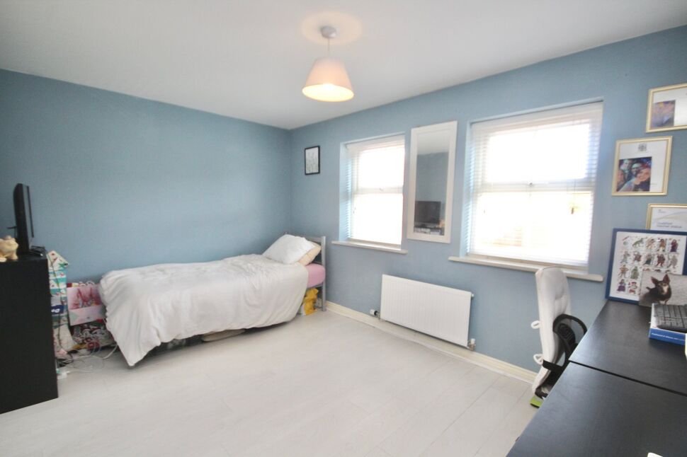 3 bedroom Mid Terrace House for sale, Maddren Way, Middlesbrough, TS5