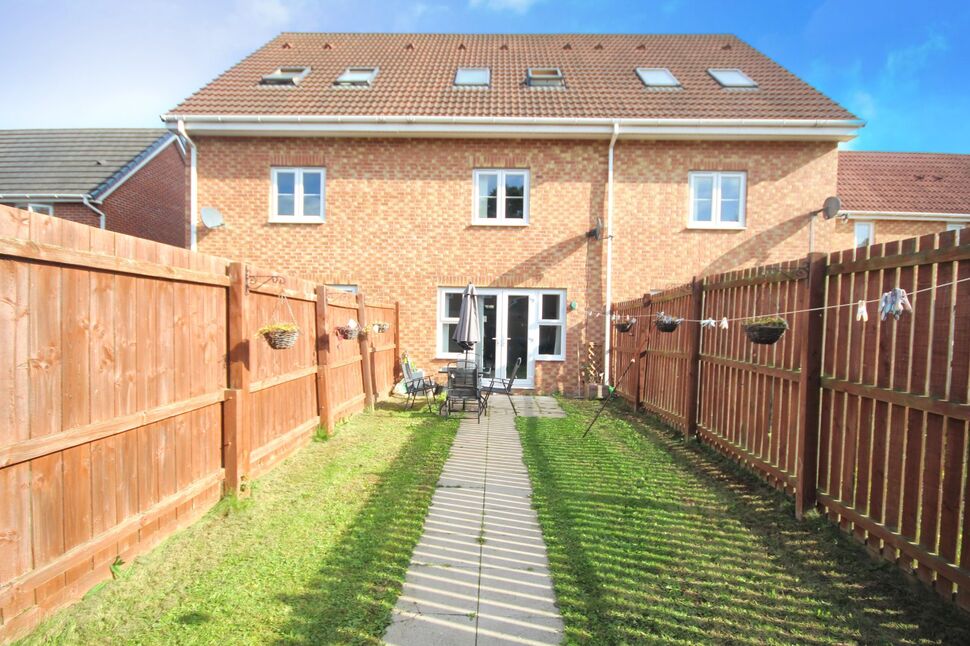 3 bedroom Mid Terrace House for sale, Maddren Way, Middlesbrough, TS5