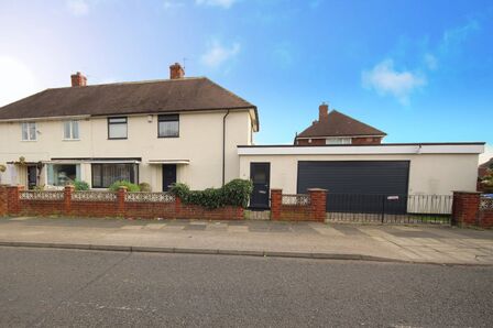 Sunningdale Road, 4 bedroom Semi Detached House for sale, £145,000