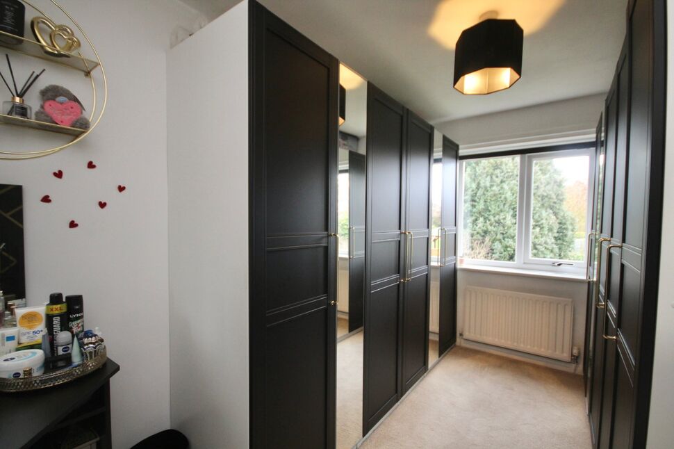 5 bedroom Detached House for sale, Clevegate, Nunthorpe, TS7 £340,000