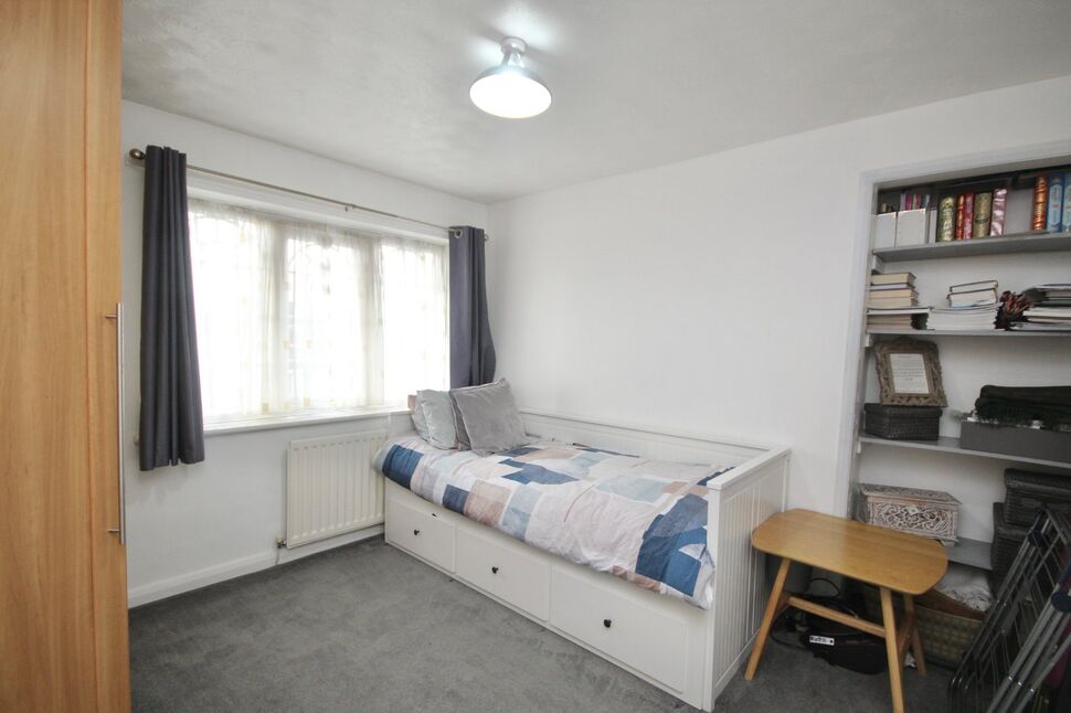 5 bedroom Detached House for sale, Clevegate, Nunthorpe, TS7 £340,000