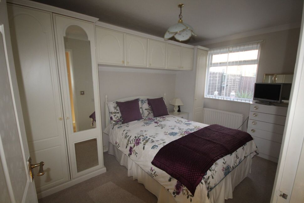 2 bedroom Semi Detached Bungalow for sale, Sandy Flatts Court