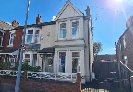 Beech Grove Road, 3 bedroom Semi Detached House for sale, £205,000