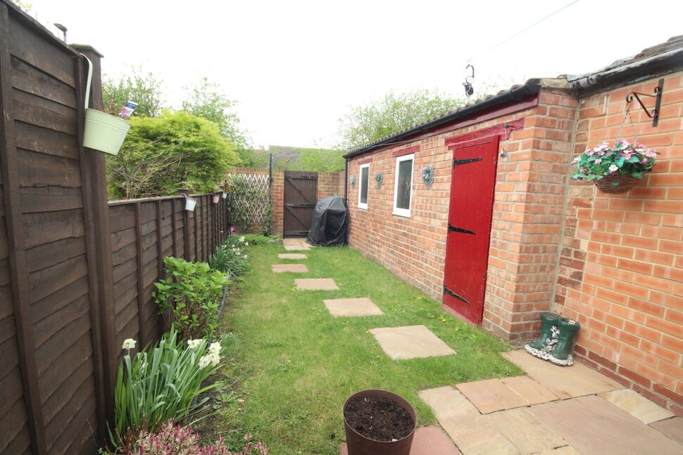 3 bedroom Mid Terrace House for sale, Saltwells Road, Longlands, TS42DT