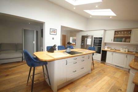 Acklam Road, 4 bedroom Semi Detached House for sale, £385,000