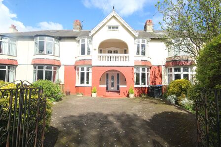 Daleston Avenue, 4 bedroom Mid Terrace House for sale, £325,000