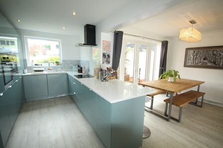 Mosswood Crescent, 4 bedroom Semi Detached House for sale, £240,000