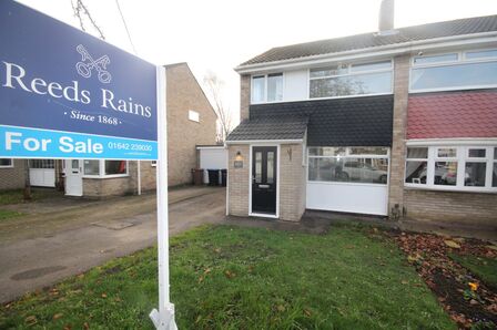 Trimdon Avenue, 3 bedroom Semi Detached House for sale, £170,000