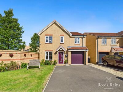 Rosthwaite Drive, 4 bedroom Detached House for sale, £275,000