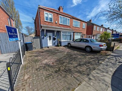 Stoneleigh Avenue, 3 bedroom Semi Detached House for sale, £189,995
