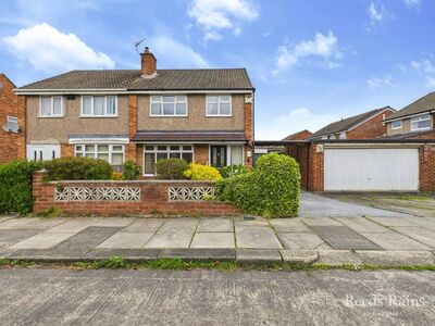 Foxberry Avenue, 3 bedroom Semi Detached House for sale, £155,000