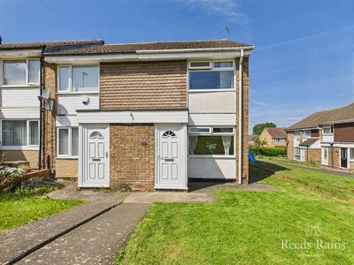 2 bedroom End Terrace House for sale