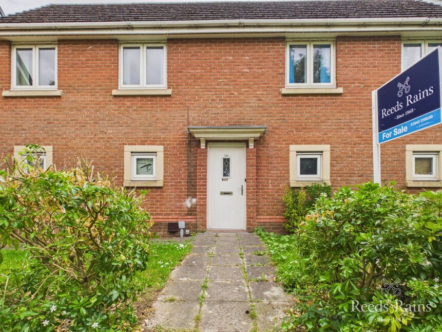 2 bedroom Detached Flat for sale