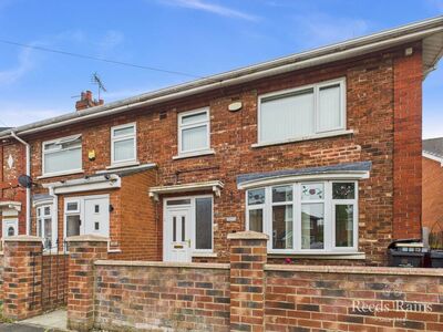 3 bedroom End Terrace House for sale