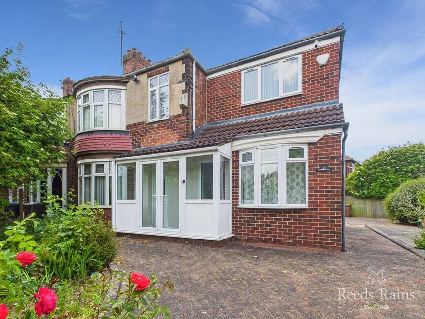 5 bedroom Semi Detached House for sale