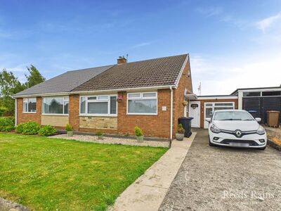 3 bedroom Semi Detached Bungalow for sale