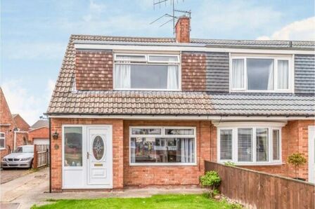 Trimdon Avenue, 3 bedroom Semi Detached House for sale, £165,000