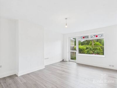 2 bedroom Semi Detached Bungalow for sale
