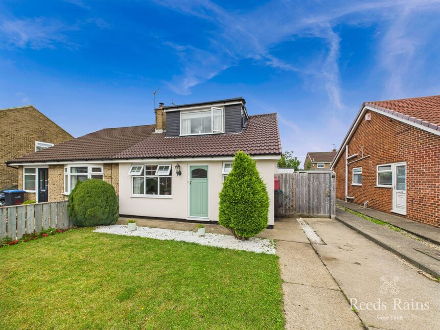 Main image of 3 bedroom Semi Detached Bungalow for sale, Earlsdon Avenue, Middlesbrough, North Yorkshire, TS5
