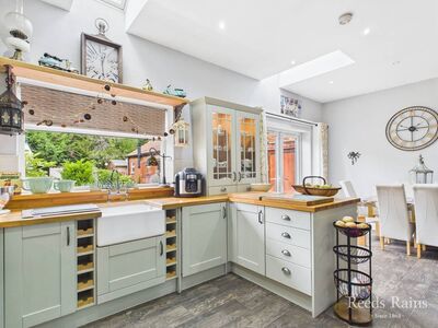 Kirkgate Road, 2 bedroom Semi Detached Bungalow for sale, £240,000