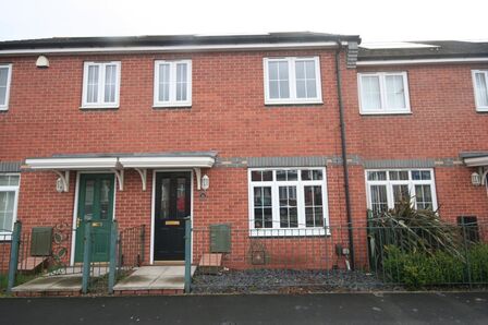 2 bedroom Mid Terrace House to rent