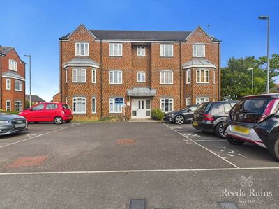 Scholars Rise, 2 bedroom  Flat for sale, £119,950