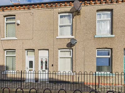 2 bedroom Mid Terrace House for sale