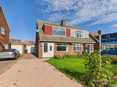 Hesleden Avenue, 3 bedroom Semi Detached House for sale, £155,000