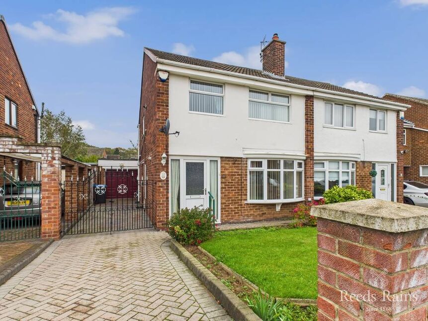 Main image of 3 bedroom Semi Detached House for sale, Dinsdale Avenue, Middlesbrough, North Yorkshire, TS5