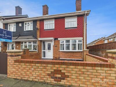 3 bedroom End Terrace House for sale
