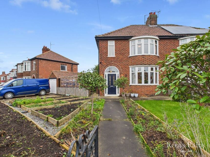 Main image of 3 bedroom Semi Detached House for sale, Ullswater Avenue, Middlesbrough, North Yorkshire, TS5