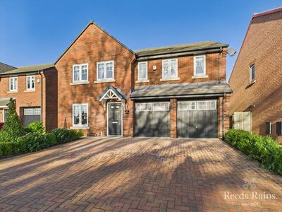 5 bedroom Detached House for sale