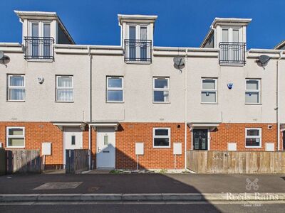Conyers Way, 3 bedroom Mid Terrace House for sale, &pound;120,000