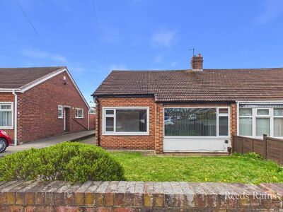 Virginia Gardens, 2 bedroom Semi Detached Bungalow for sale, &pound;169,995