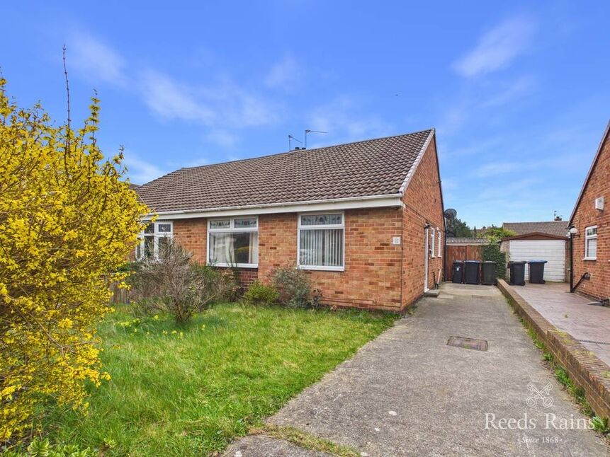 Main image of 2 bedroom Semi Detached Bungalow for sale, Rainton Avenue, Middlesbrough, North Yorkshire, TS5