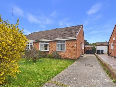 Rainton Avenue, 2 bedroom Semi Detached Bungalow for sale, &pound;150,000