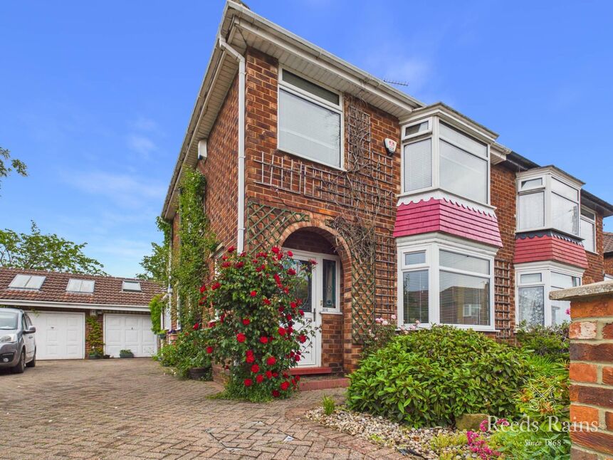 Main image of 3 bedroom Semi Detached House for sale, Heythrop Drive, Middlesbrough, North Yorkshire, TS5