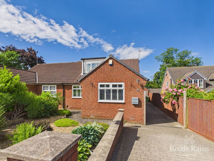 3 bedroom Semi Detached Bungalow for sale