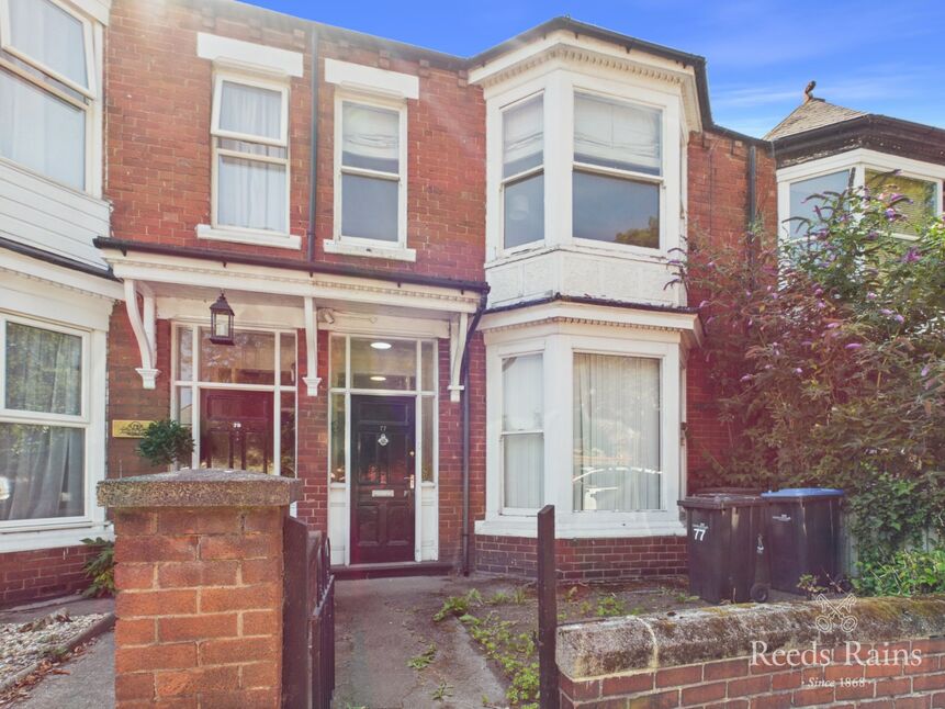 Main image of 6 bedroom Mid Terrace House for sale, Roman Road, Middlesbrough, North Yorkshire, TS5