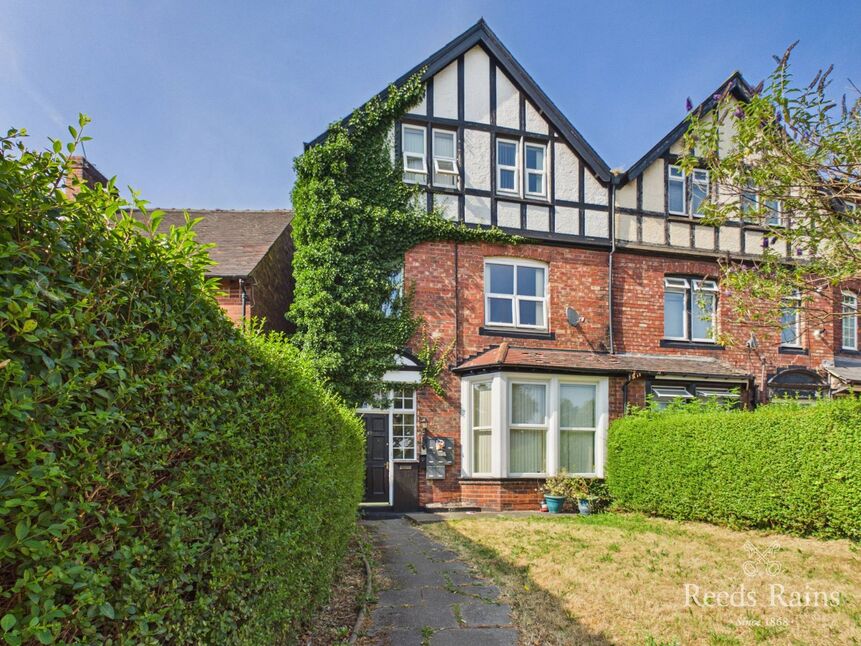 8 bedroom Semi Detached House for sale