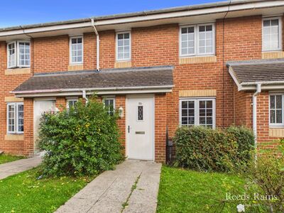 Clough Close, 3 bedroom Mid Terrace House for sale, &pound;135,000