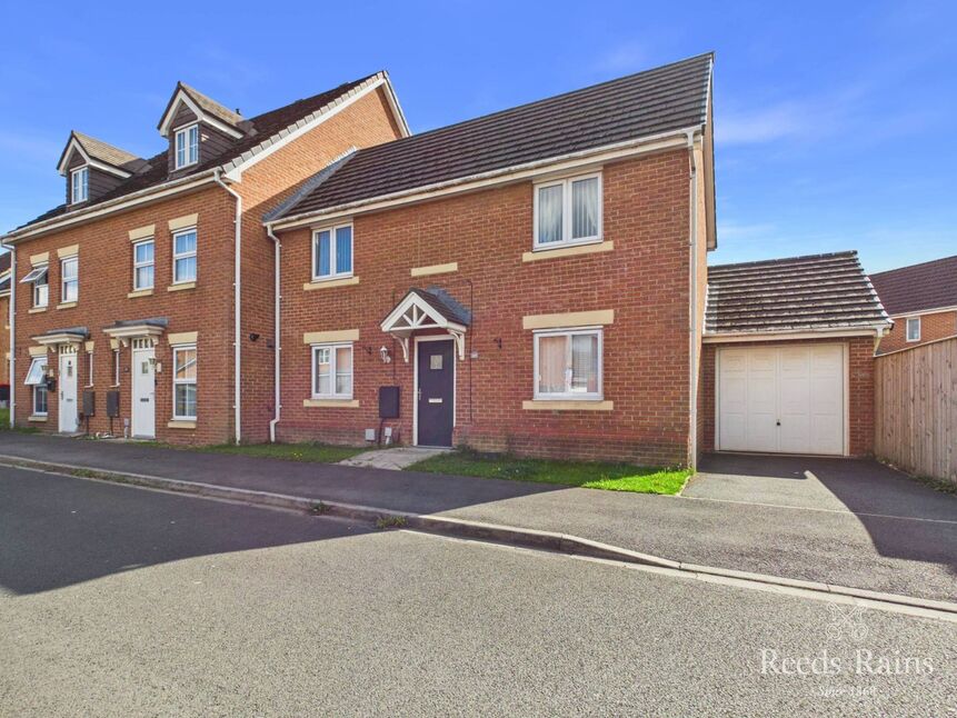 Main image of 3 bedroom Semi Detached House for sale, Maddren Way, Middlesbrough, North Yorkshire, TS5