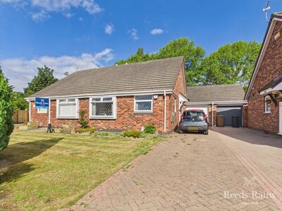 2 bedroom Semi Detached Bungalow for sale